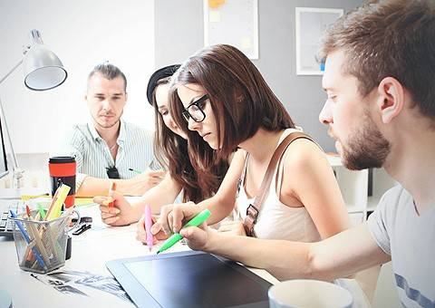 目前，還有很多的營銷策劃企業(yè)